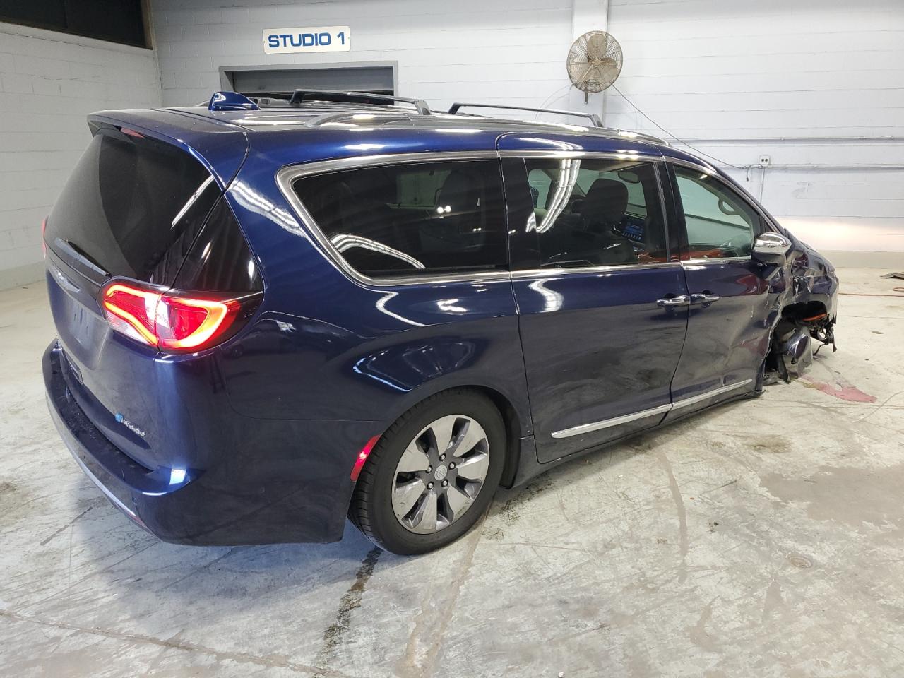 CHRYSLER PACIFICA EHYBRID PLATINUM