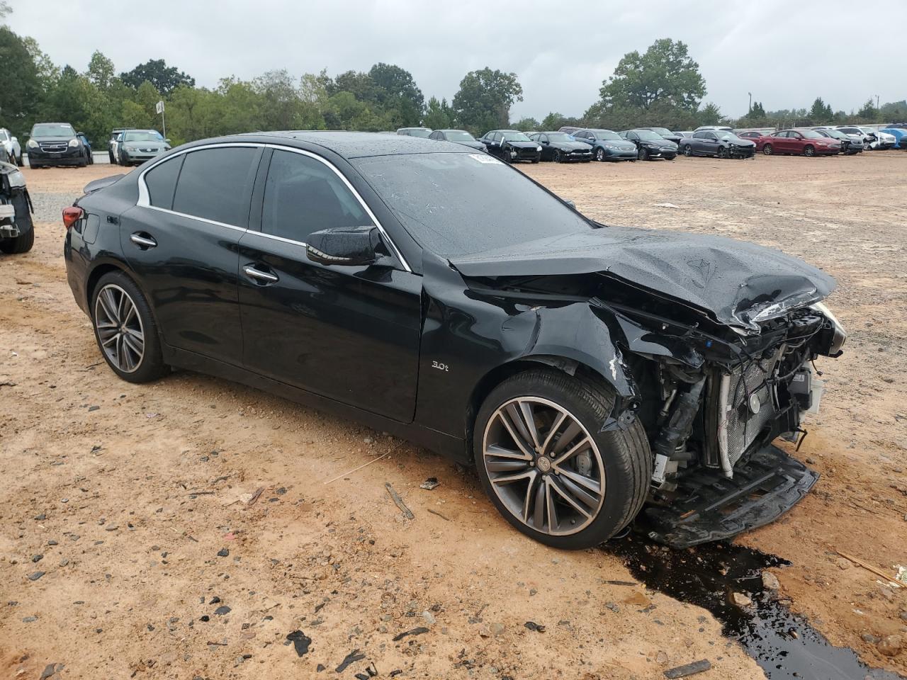 INFINITI Q50 PREMIUM