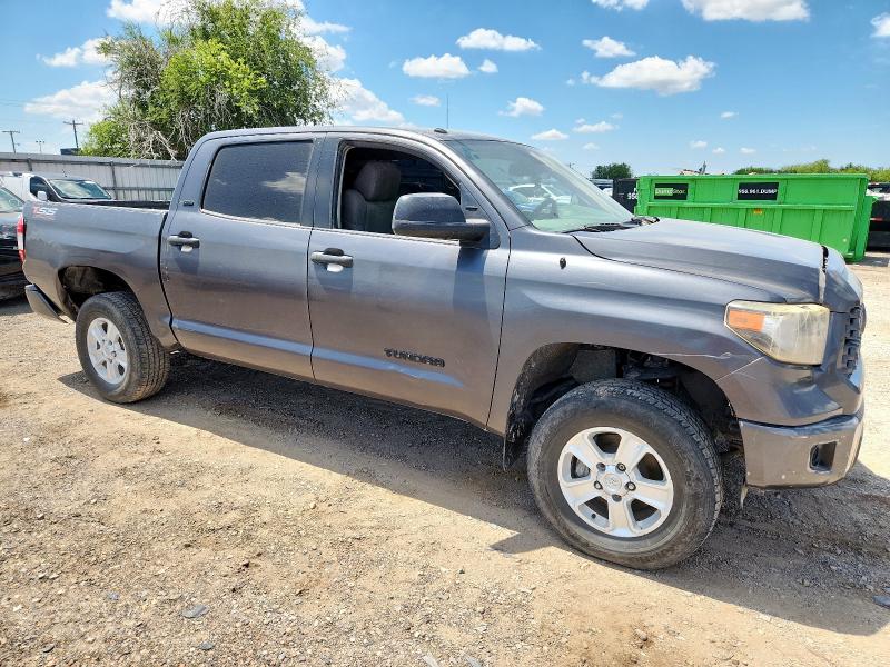 2018 TOYOTA TUNDRA CREWMAX SR5 5TFEM5F15JX133286