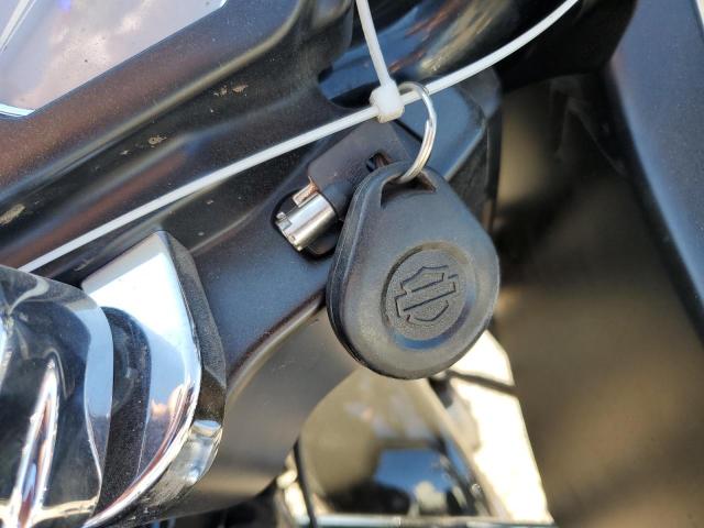 2015 HARLEY-DAVIDSON FLTRX ROAD 1HD1KHM12FB683136