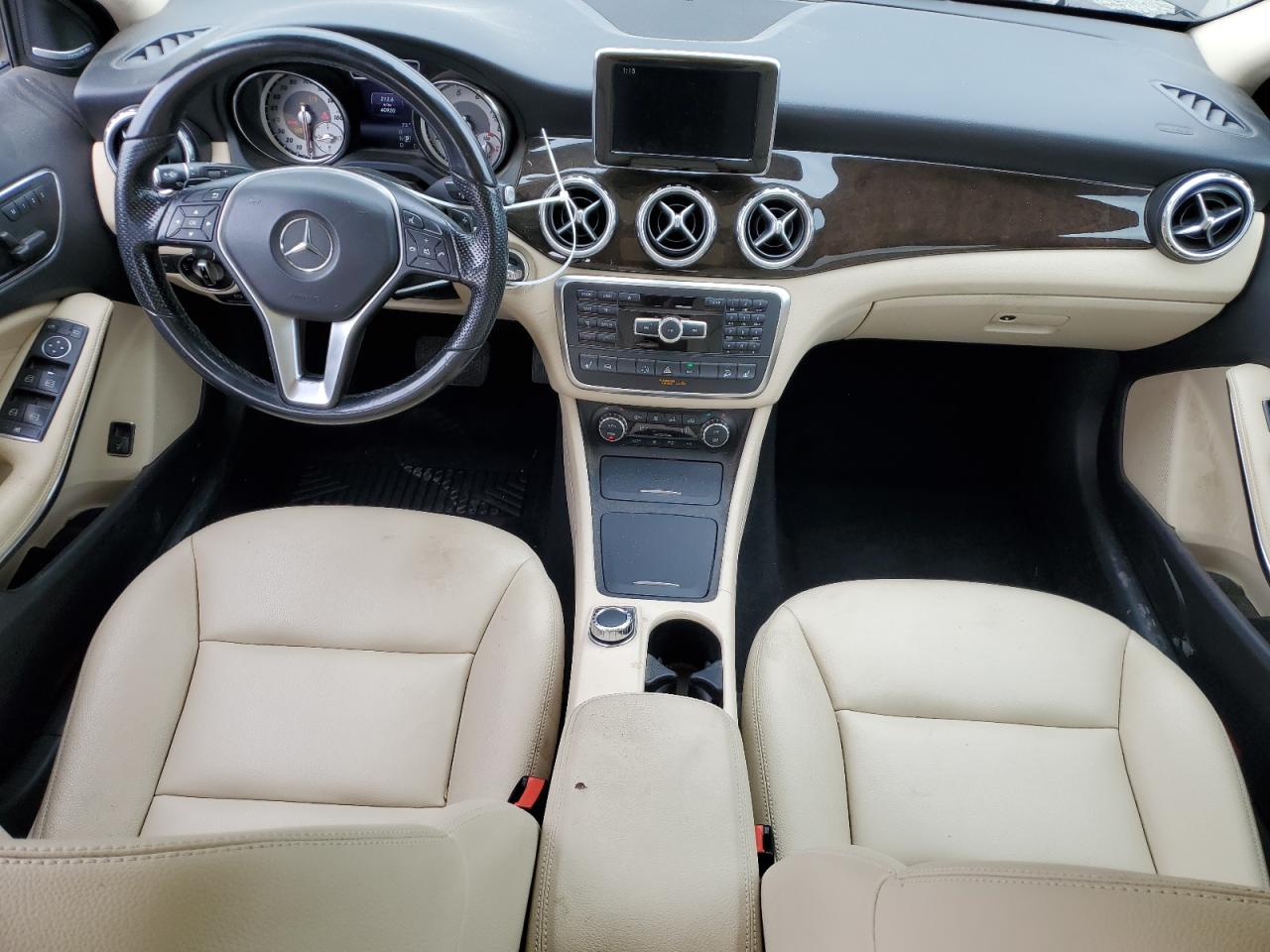 MERCEDES-BENZ GLA-CLASS 250 4MATIC