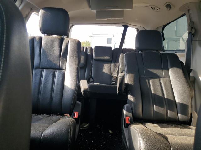 2016 CHRYSLER TOWN & COU 2C4RC1BG2GR238706