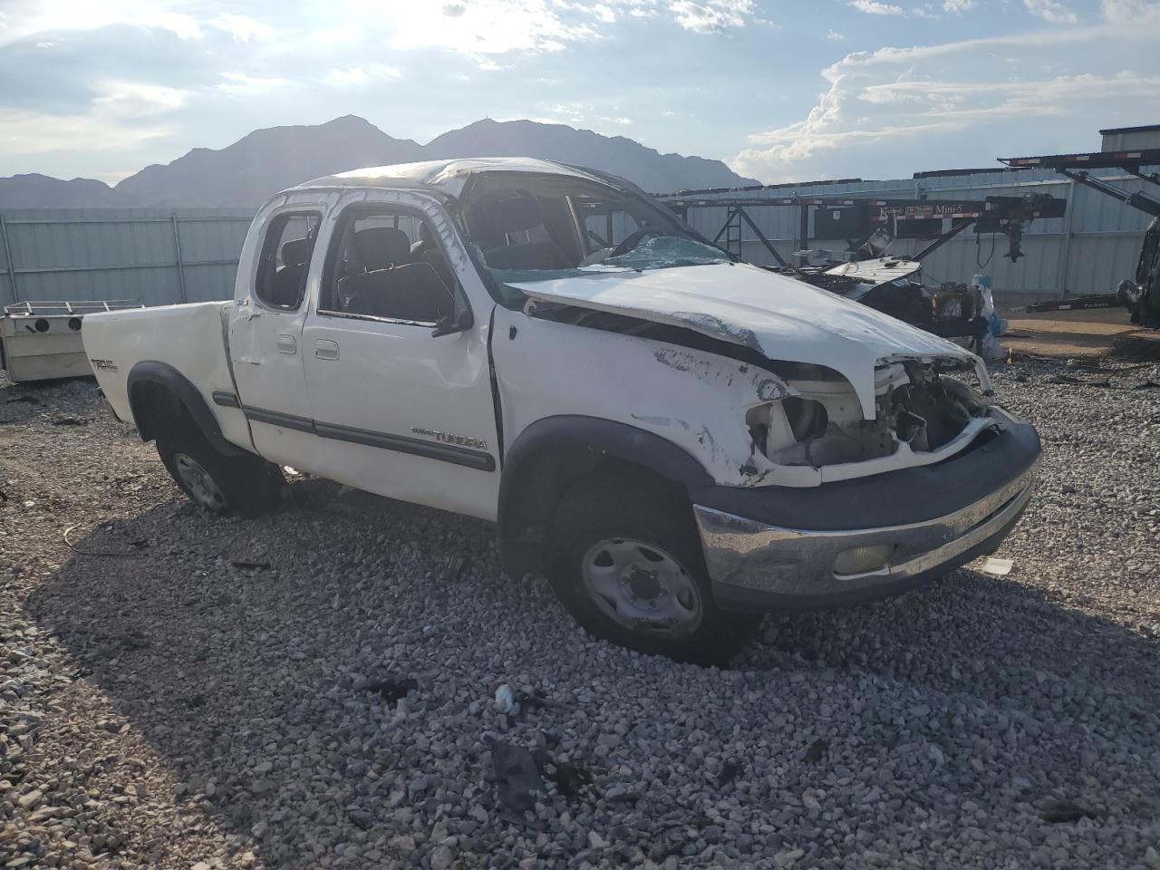 Lot #3275972790 2000 TOYOTA TUNDRA ACC