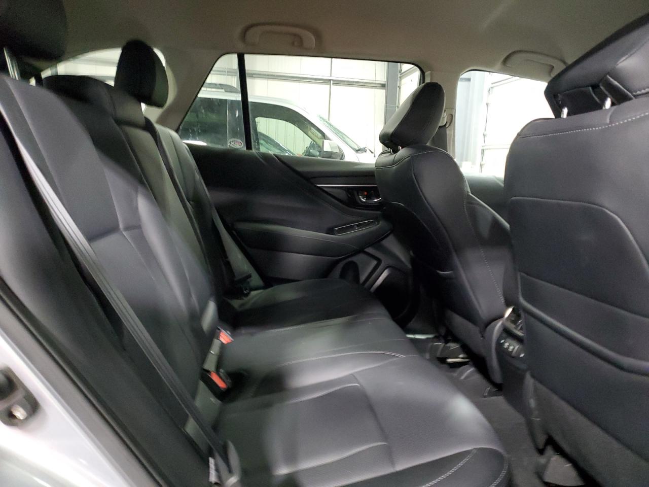 SUBARU OUTBACK LIMITED