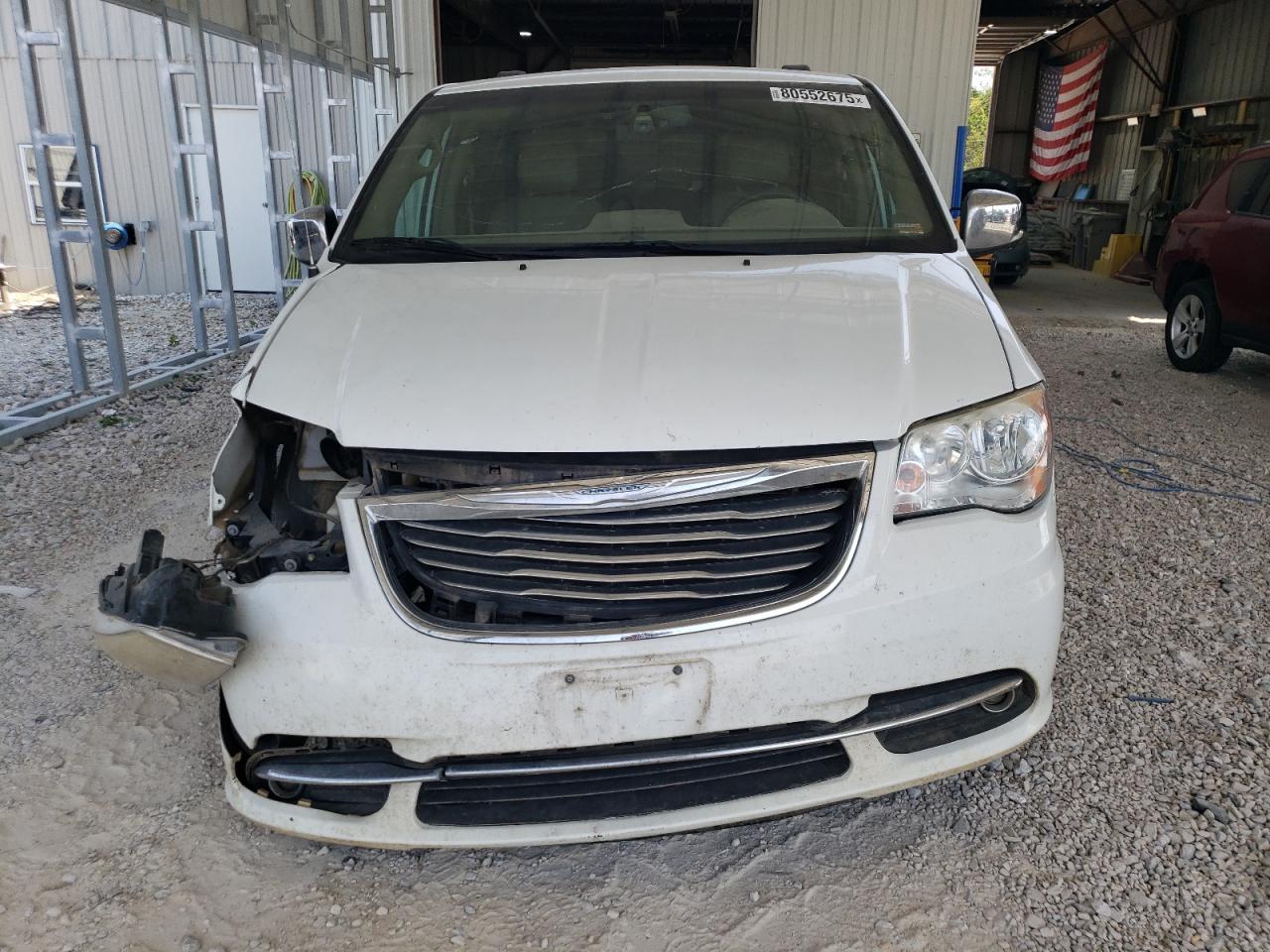 CHRYSLER TOWN & COUNTRY TOURING L