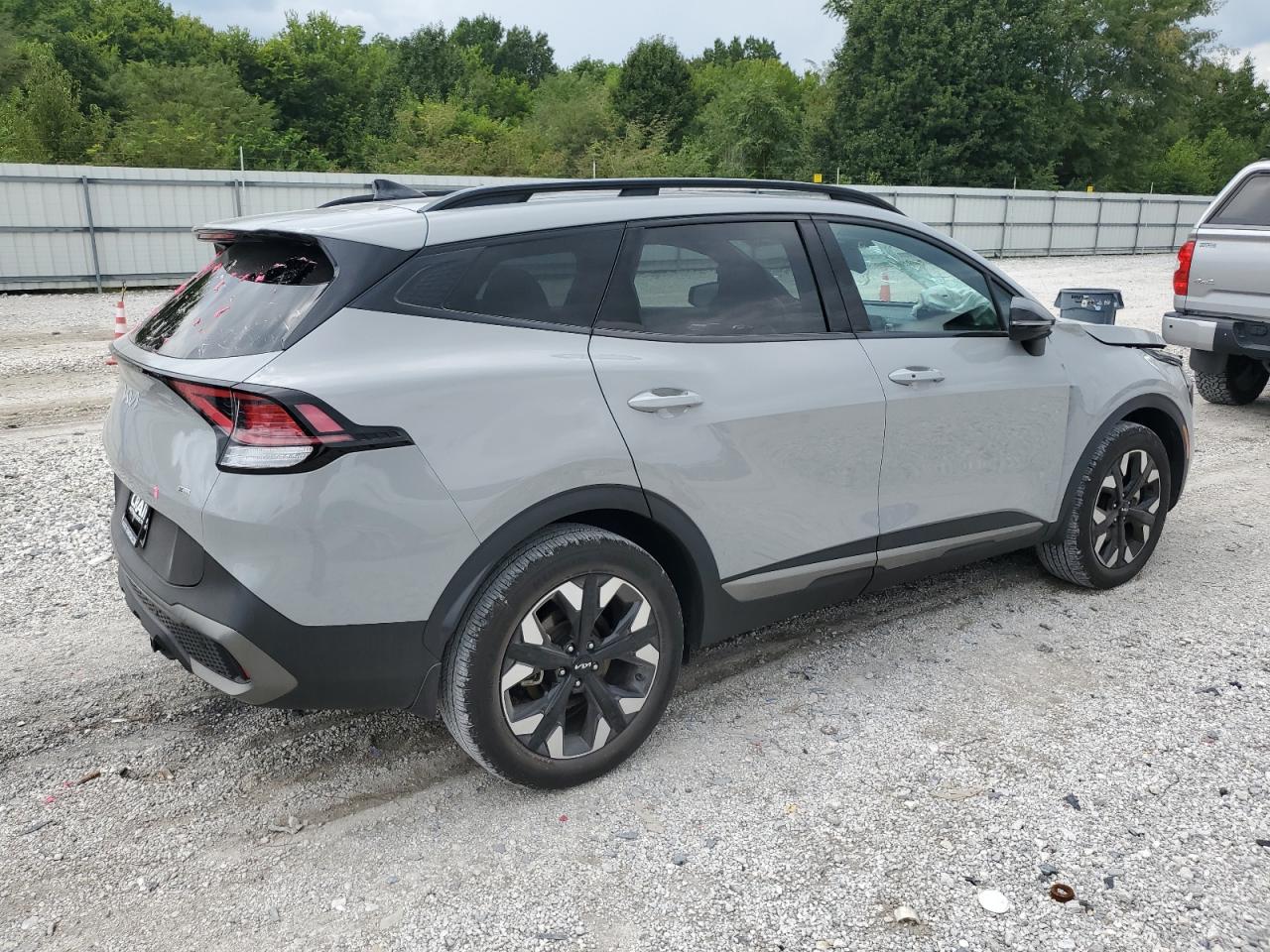 KIA SPORTAGE X LINE