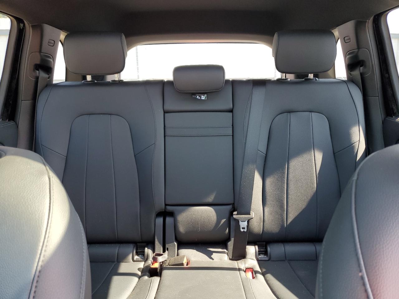 MERCEDES-BENZ EQB 300 4MATIC