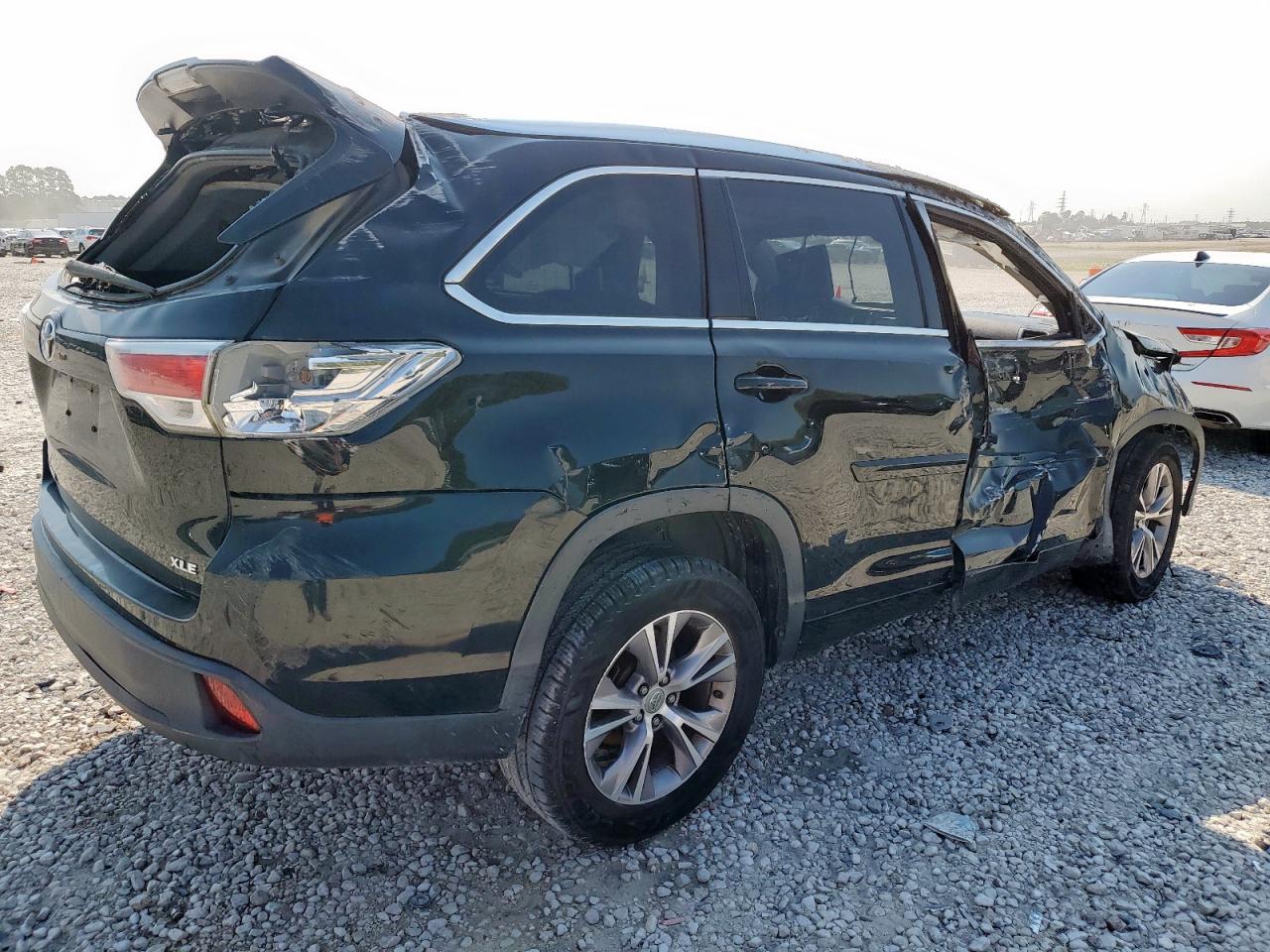 TOYOTA HIGHLANDER XLE