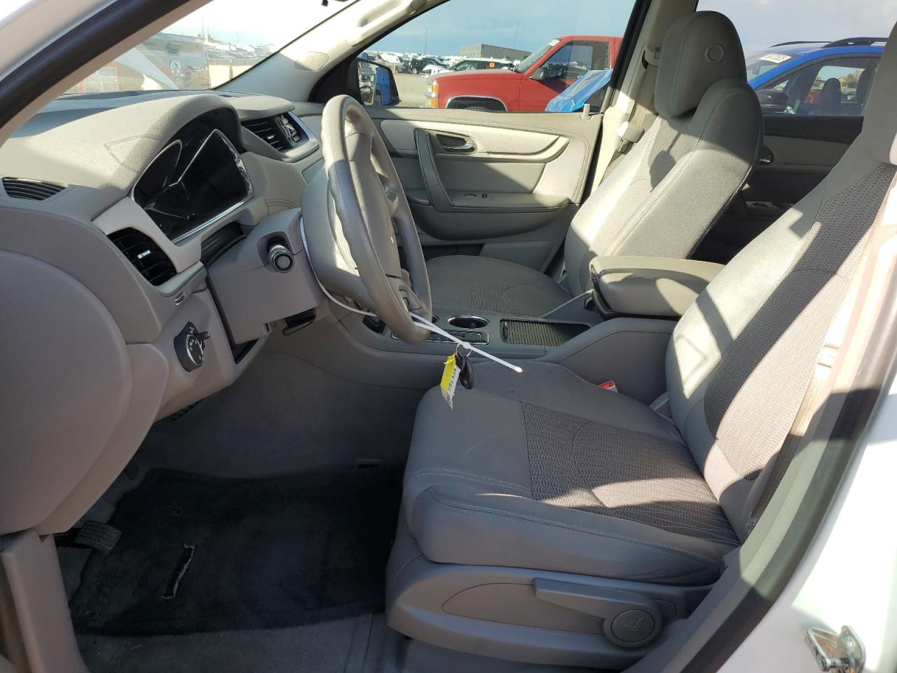 CHEVROLET TRAVERSE LS