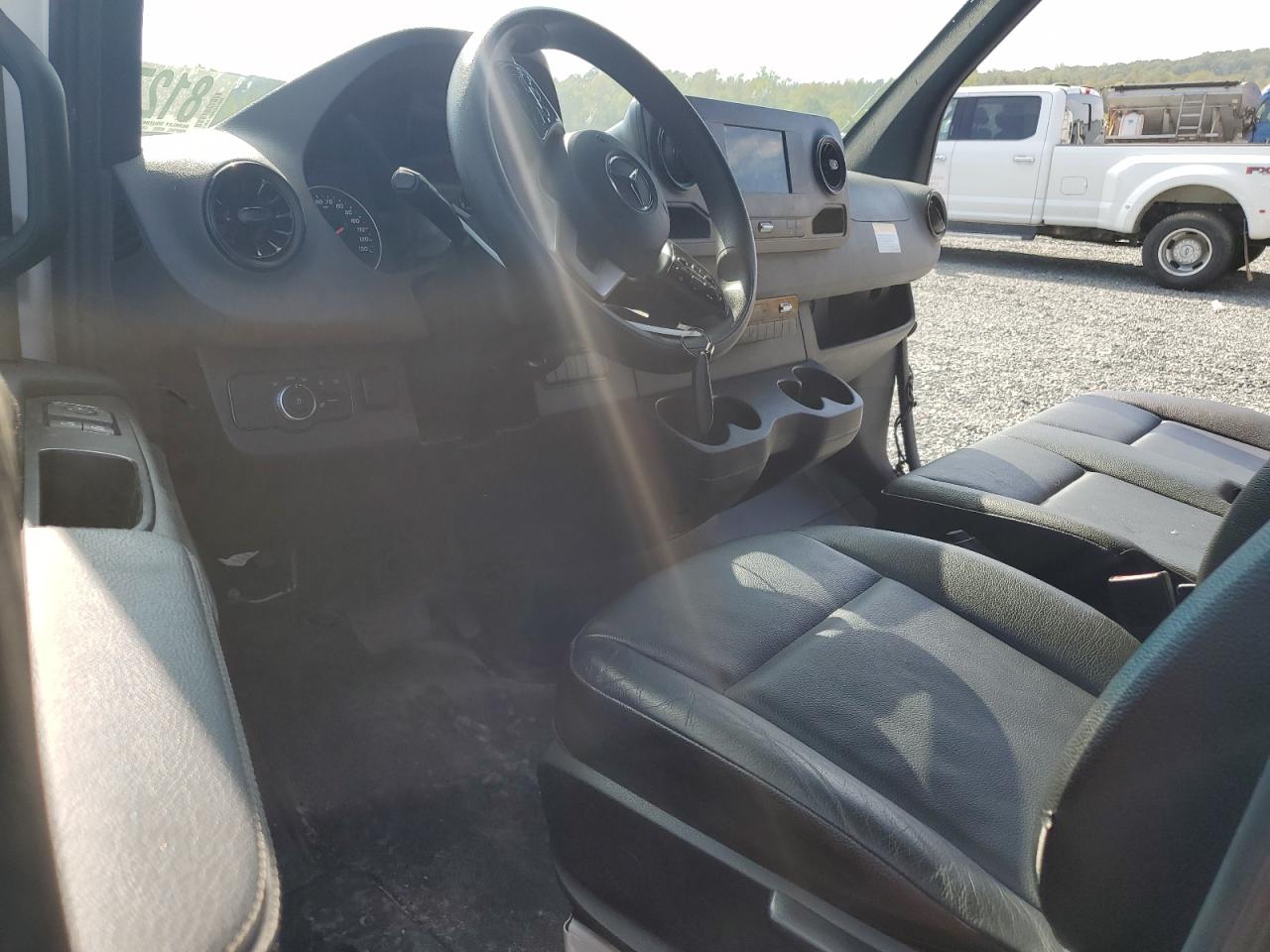 MERCEDES-BENZ SPRINTER 2500