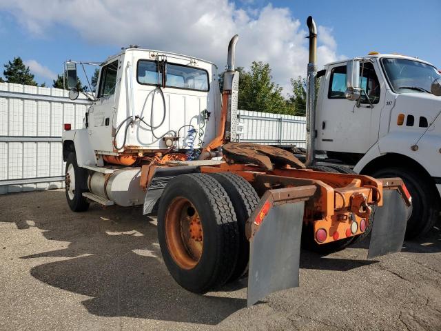 FORD LN8000 1994 white tractor diesel 1FTYR82E7RVA44013 photo #4