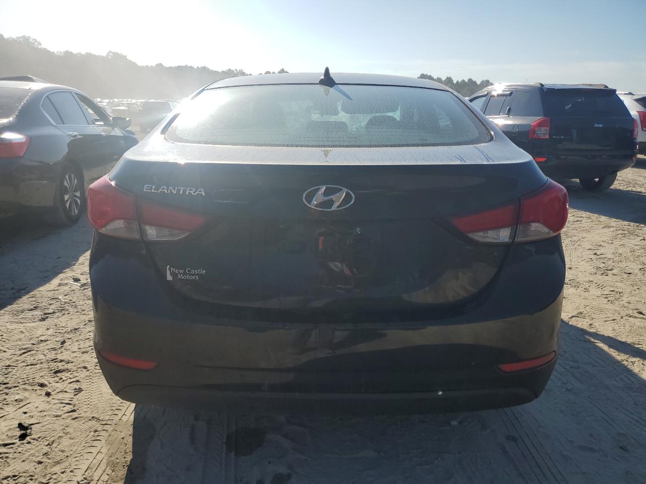 HYUNDAI ELANTRA SE