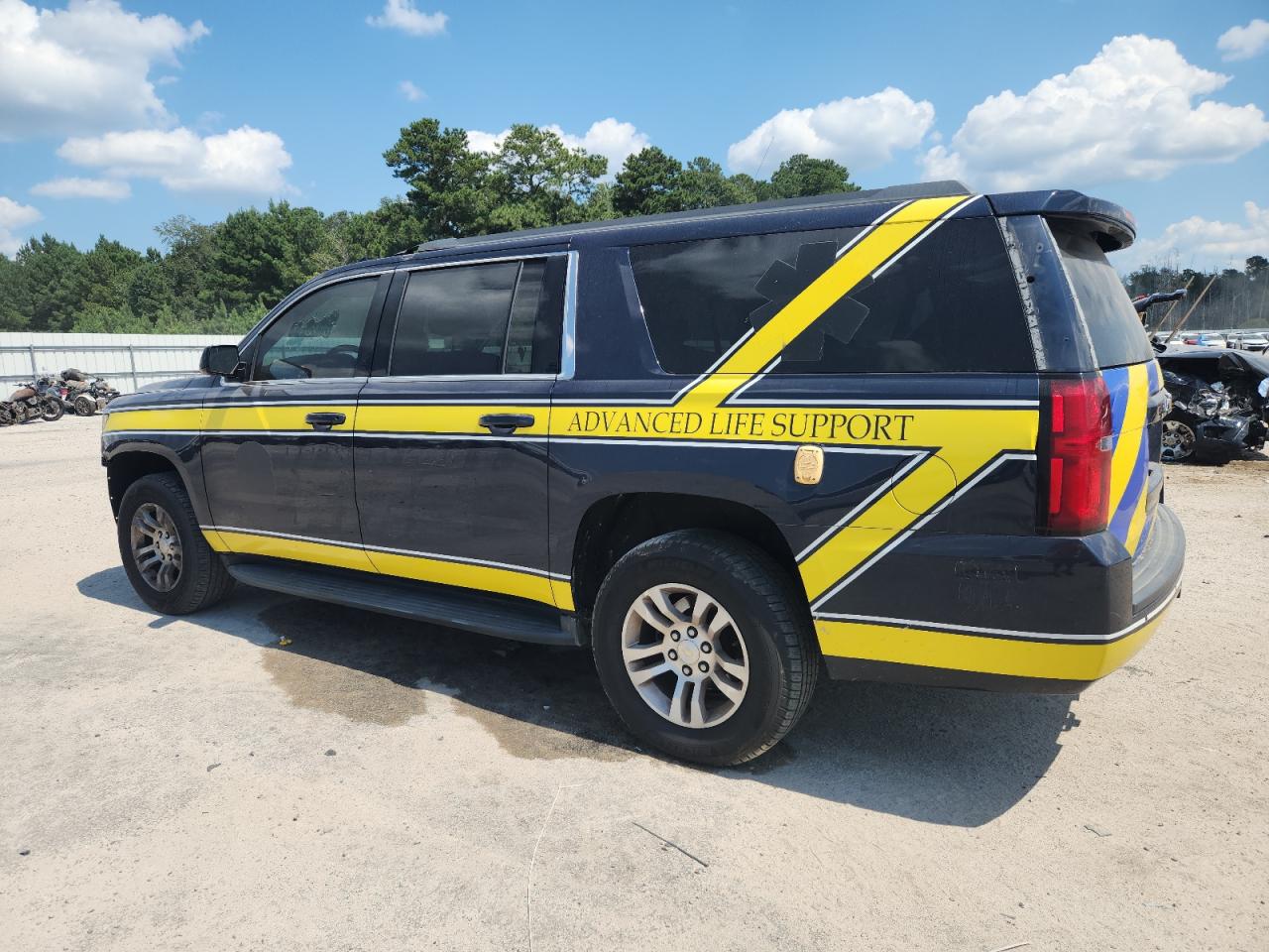 CHEVROLET SUBURBAN C1500