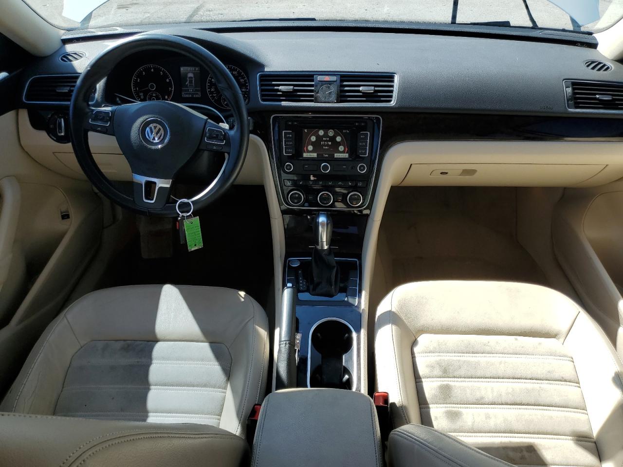 VOLKSWAGEN PASSAT SEL