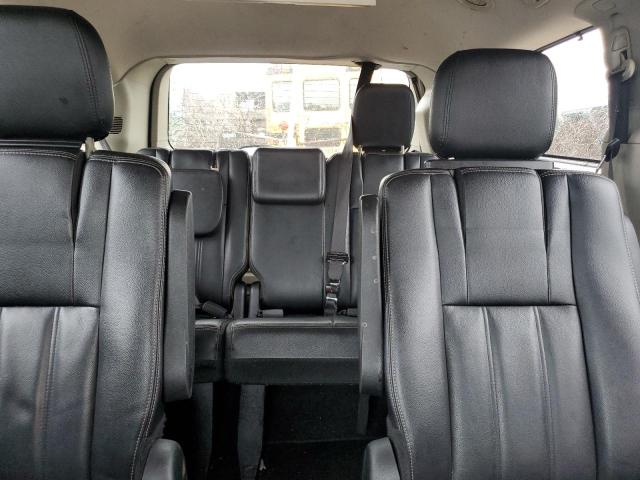 2015 CHRYSLER TOWN & COU - 2C4RC1BG5FR520157