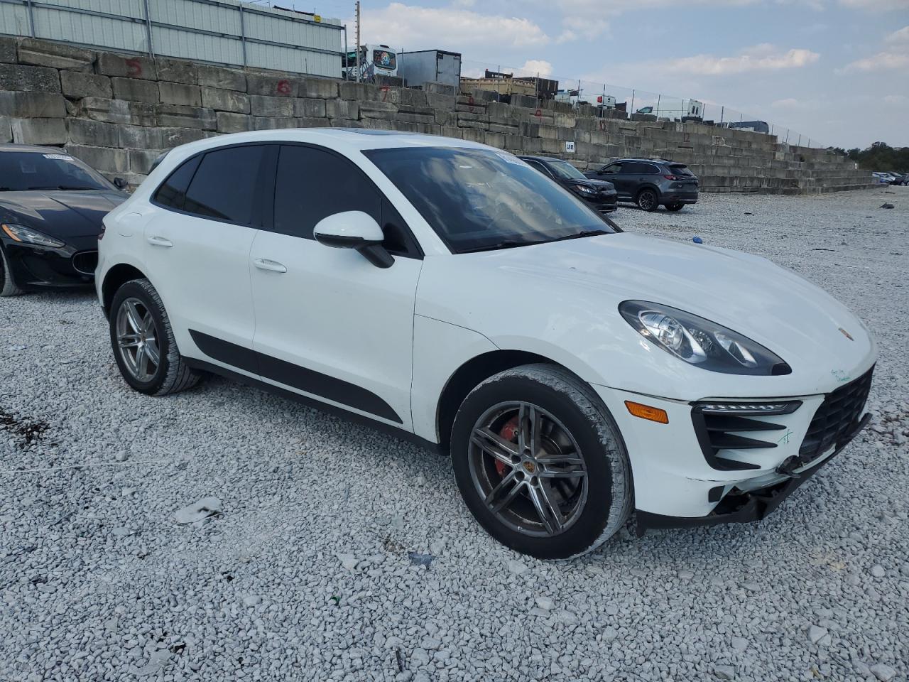 PORSCHE MACAN S