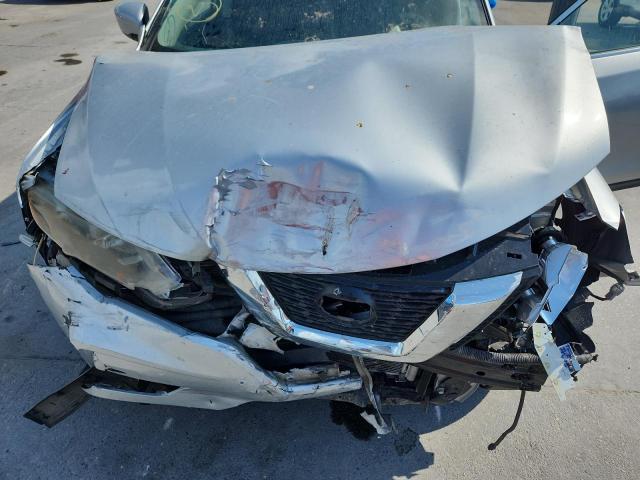 2018 NISSAN ROGUE S KNMAT2MT4JP547616