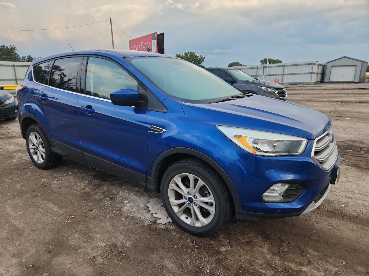 FORD ESCAPE SE