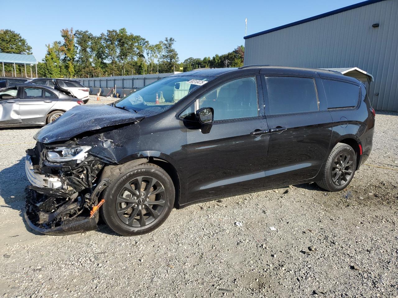 CHRYSLER PACIFICA TOURING