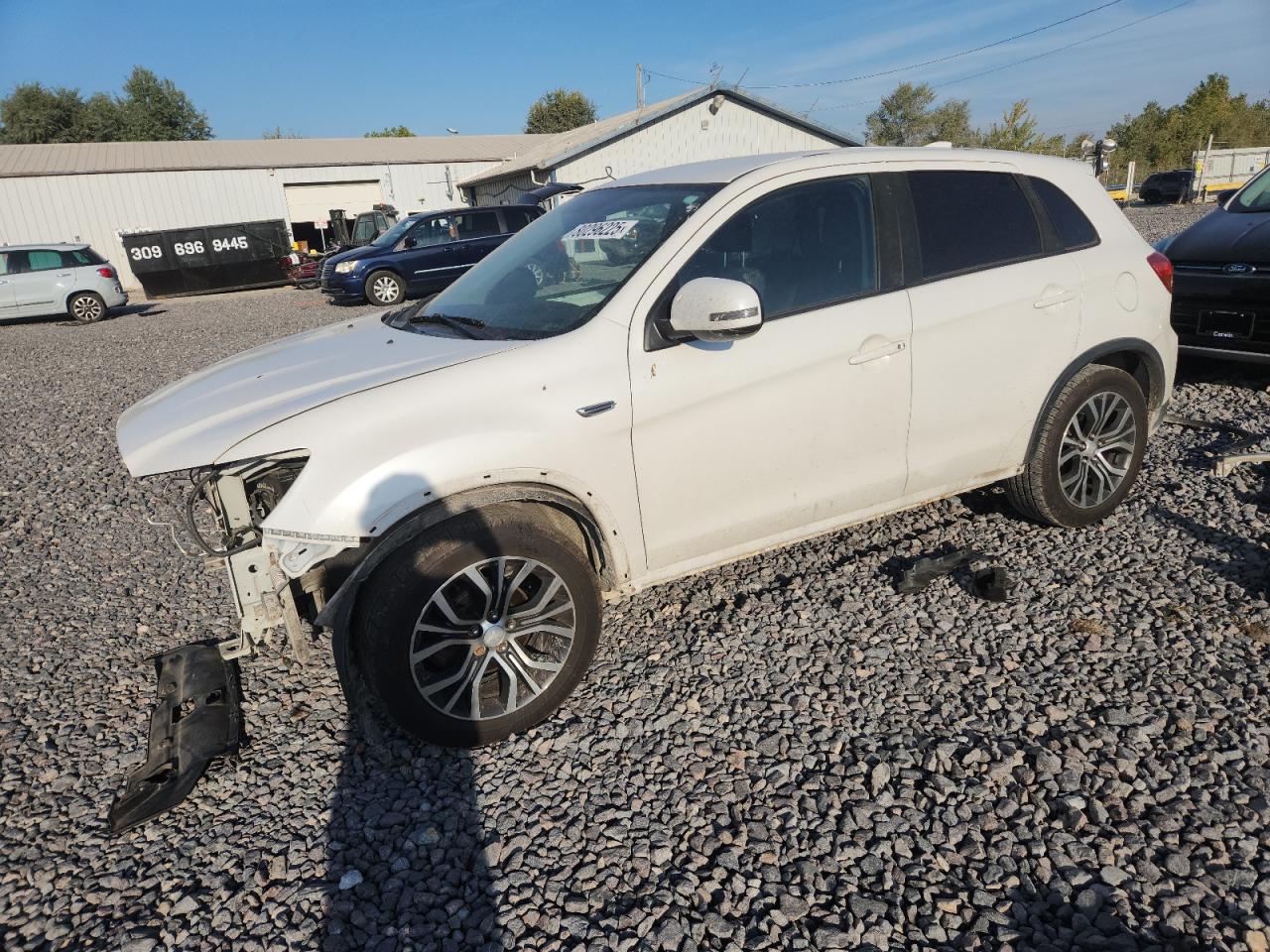 MITSUBISHI OUTLANDER ES