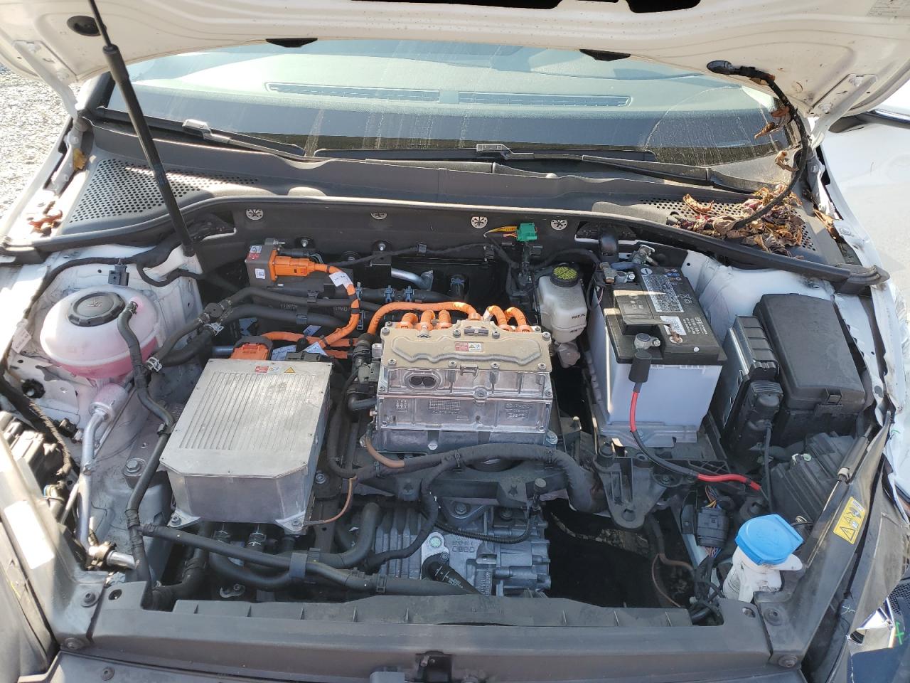 VOLKSWAGEN E-GOLF SE