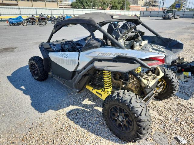 2019 CAN-AM MAVERICK 3JBVGAY48KK002592