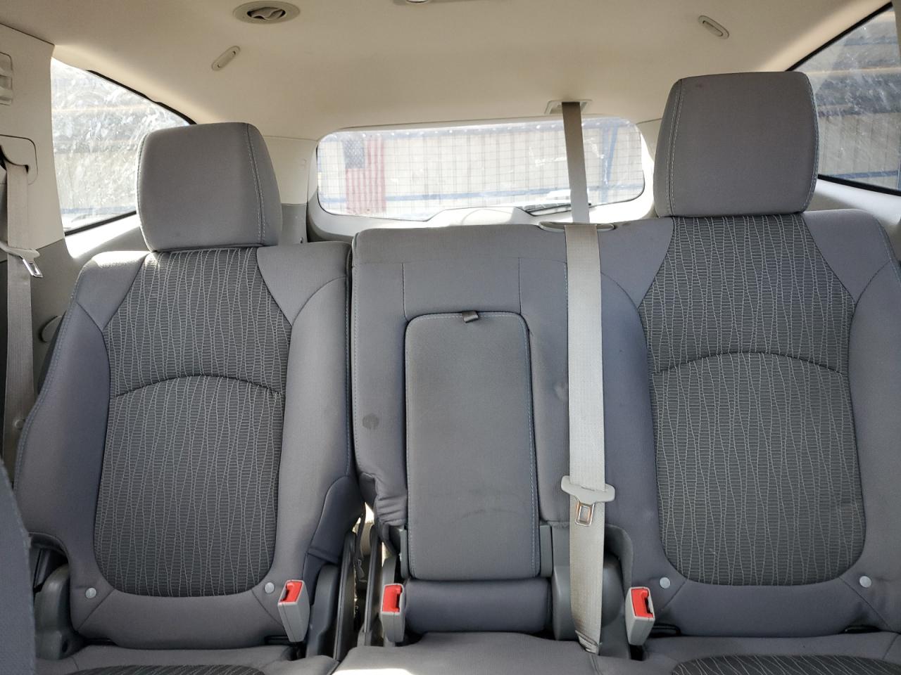 CHEVROLET TRAVERSE LS