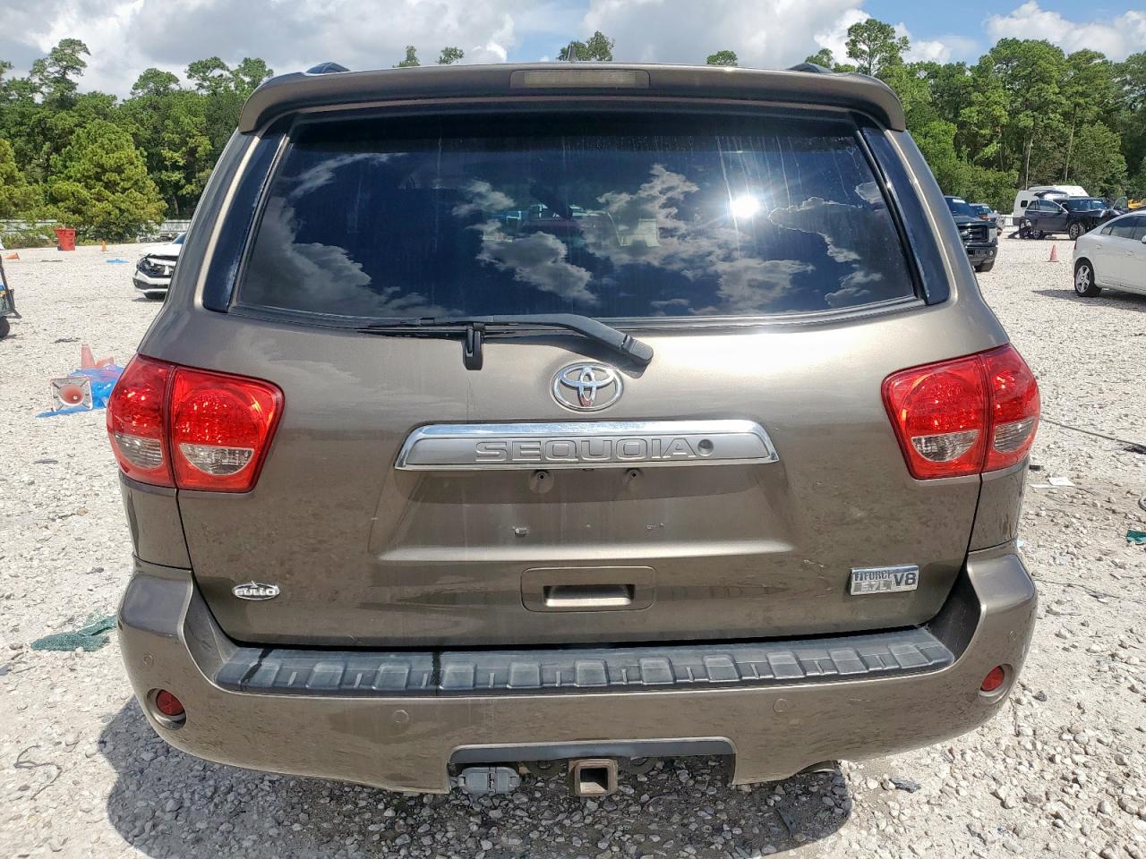 TOYOTA SEQUOIA LIMITED