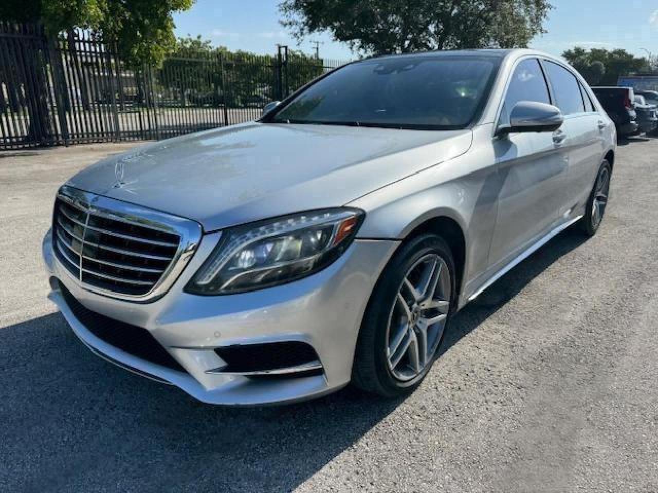 MERCEDES-BENZ S-CLASS 550