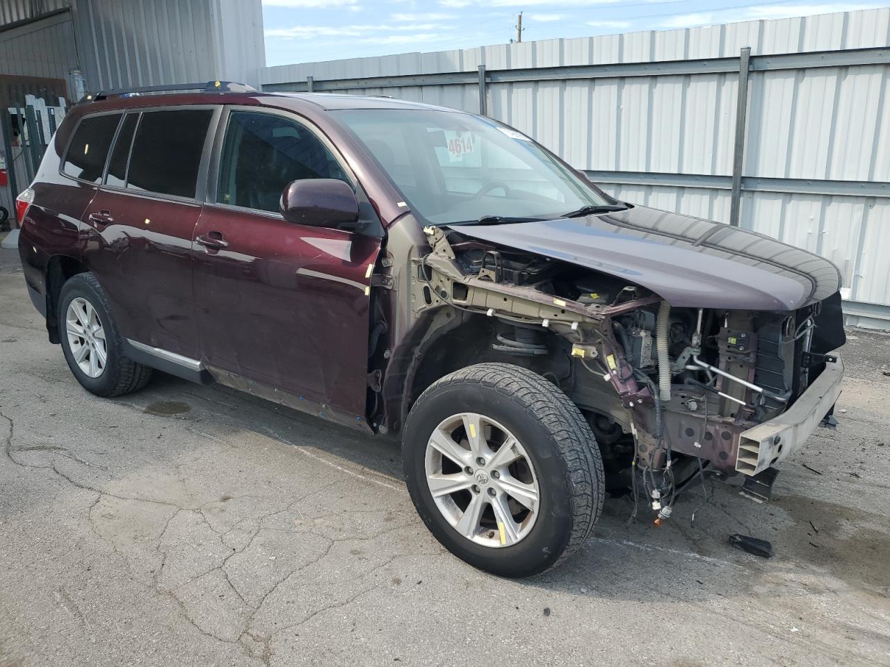 TOYOTA HIGHLANDER BASE