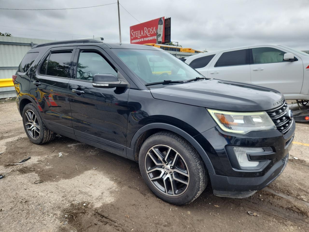 FORD EXPLORER SPORT