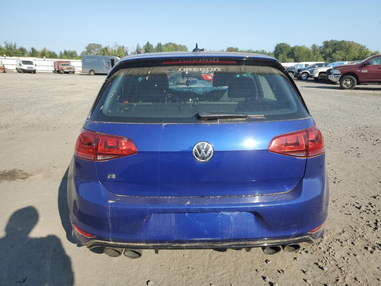 VOLKSWAGEN GOLF R