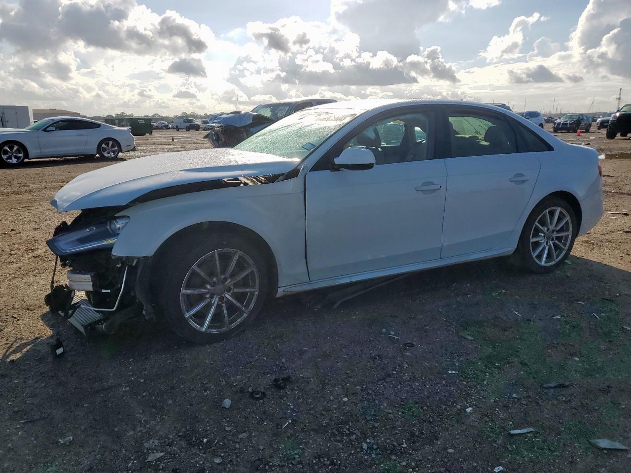 AUDI A4 PREMIUM PLUS S-LINE