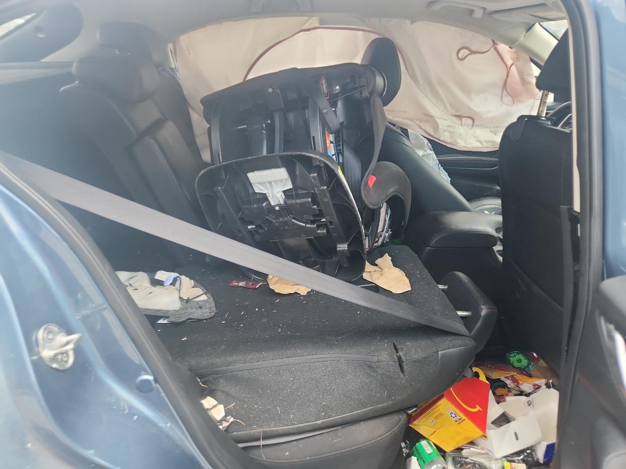 MAZDA 3 GRAND TOURING