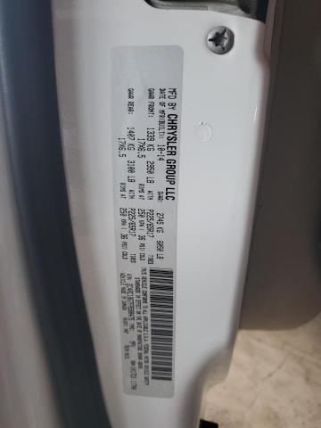 2015 CHRYSLER TOWN & COU 2C4RC1BG7FR588475