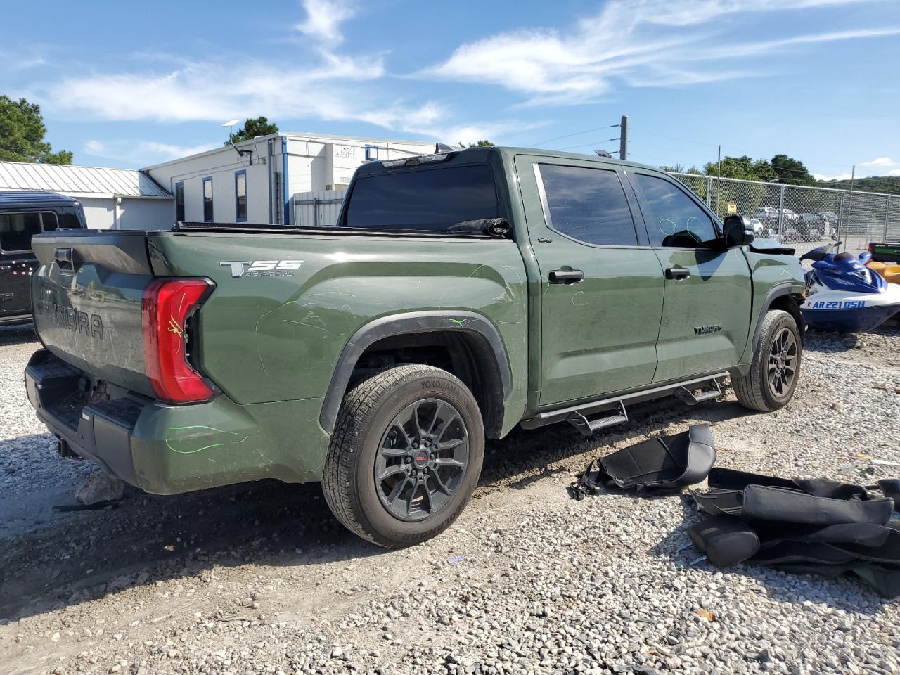 TOYOTA TUNDRA CREWMAX SR