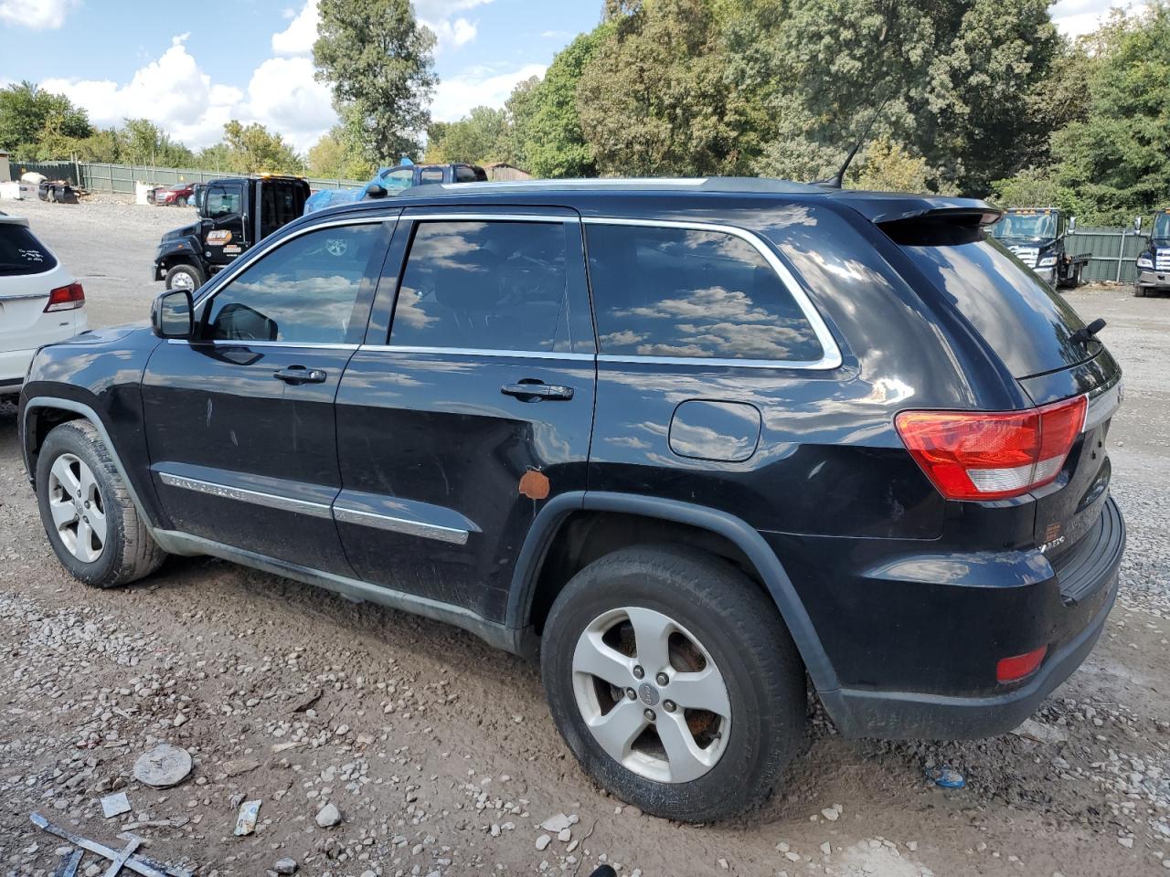JEEP GRAND CHEROKEE LAREDO