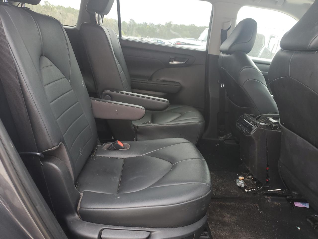 TOYOTA HIGHLANDER XLE