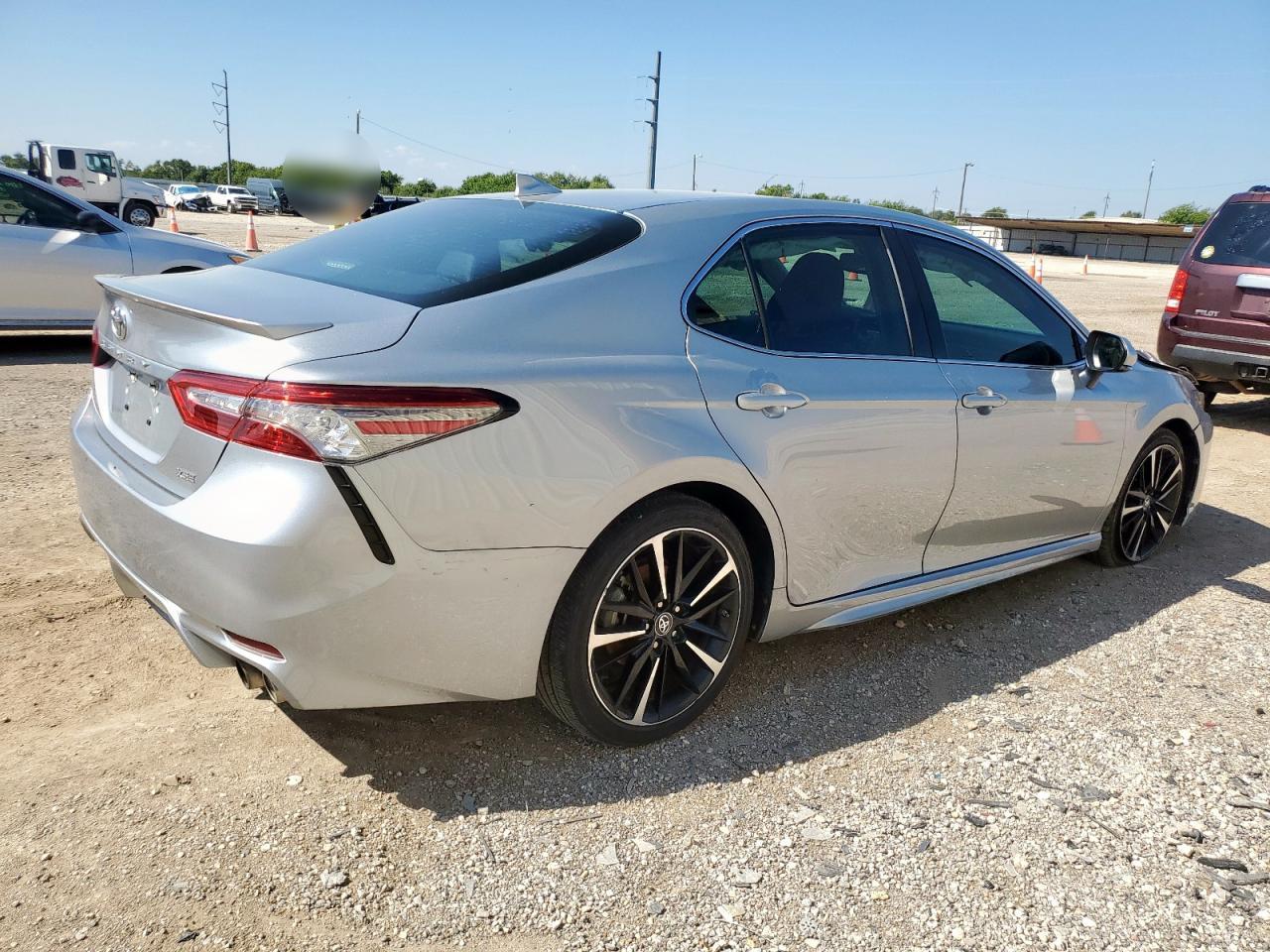 TOYOTA CAMRY XSE