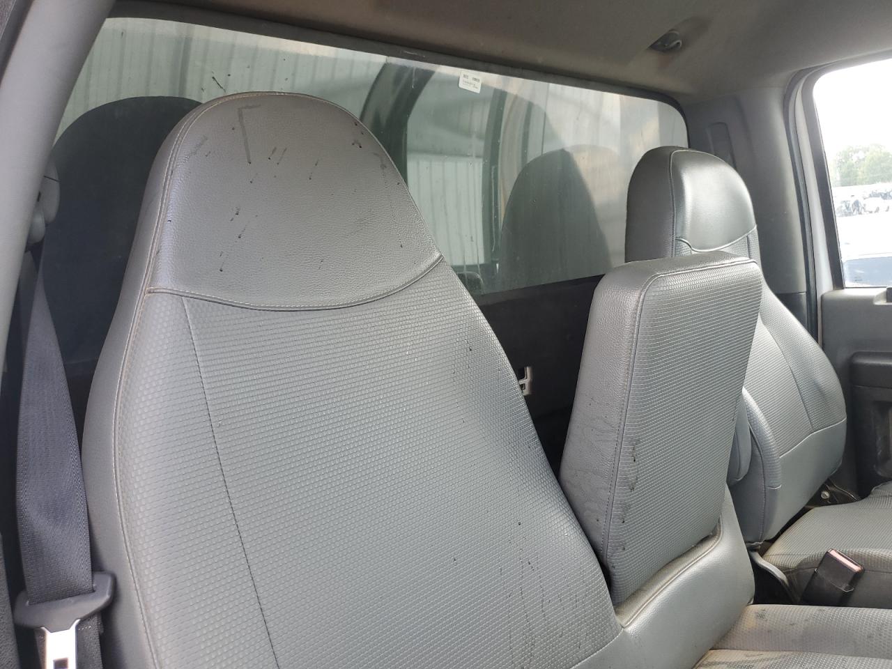 FORD F-750 SUPER DUTY