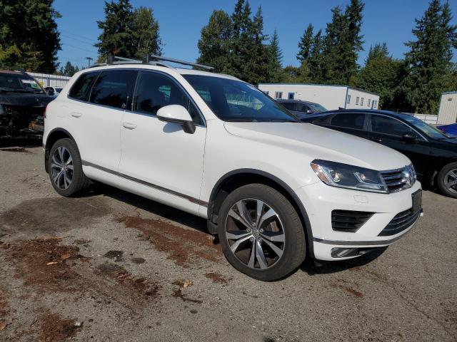 2017 VOLKSWAGEN TOUAREG WO WVGRF7BP9HD002922
