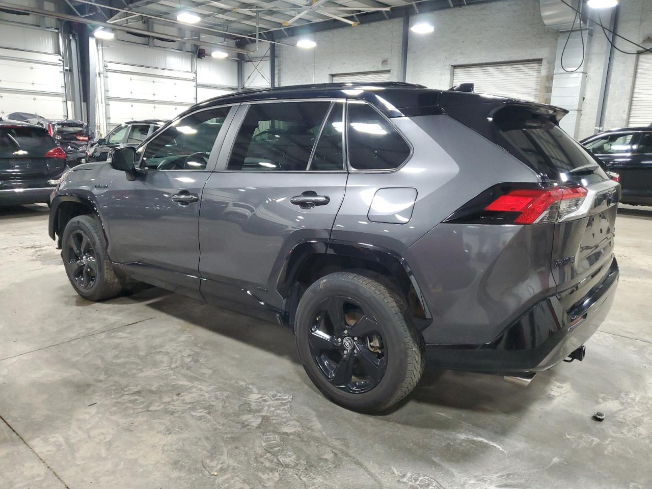 TOYOTA RAV4 XSE