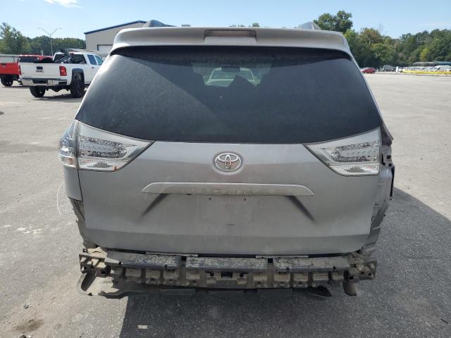 2016 TOYOTA SIENNA SE 5TDXK3DC2GS750246
