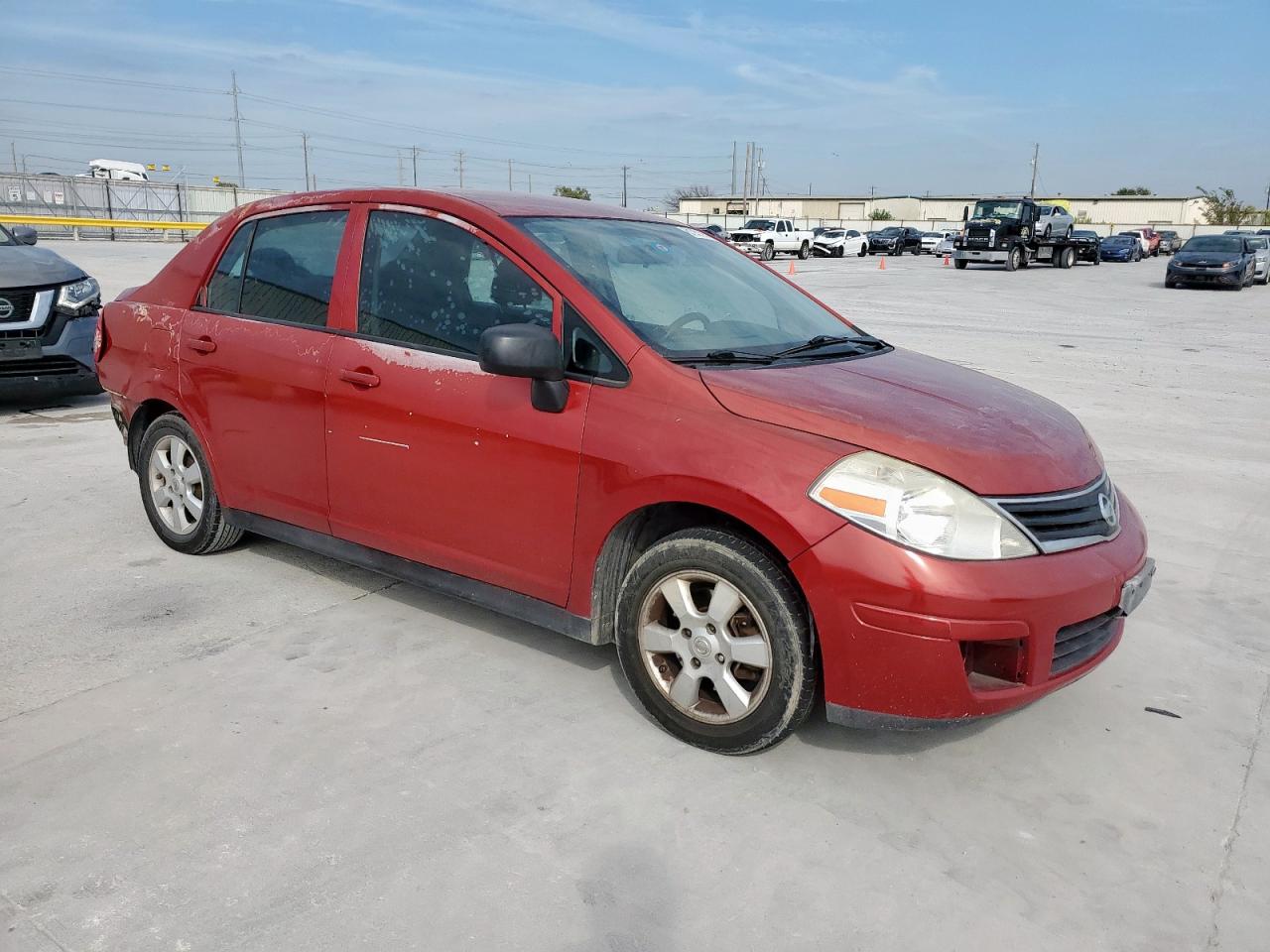 NISSAN VERSA S