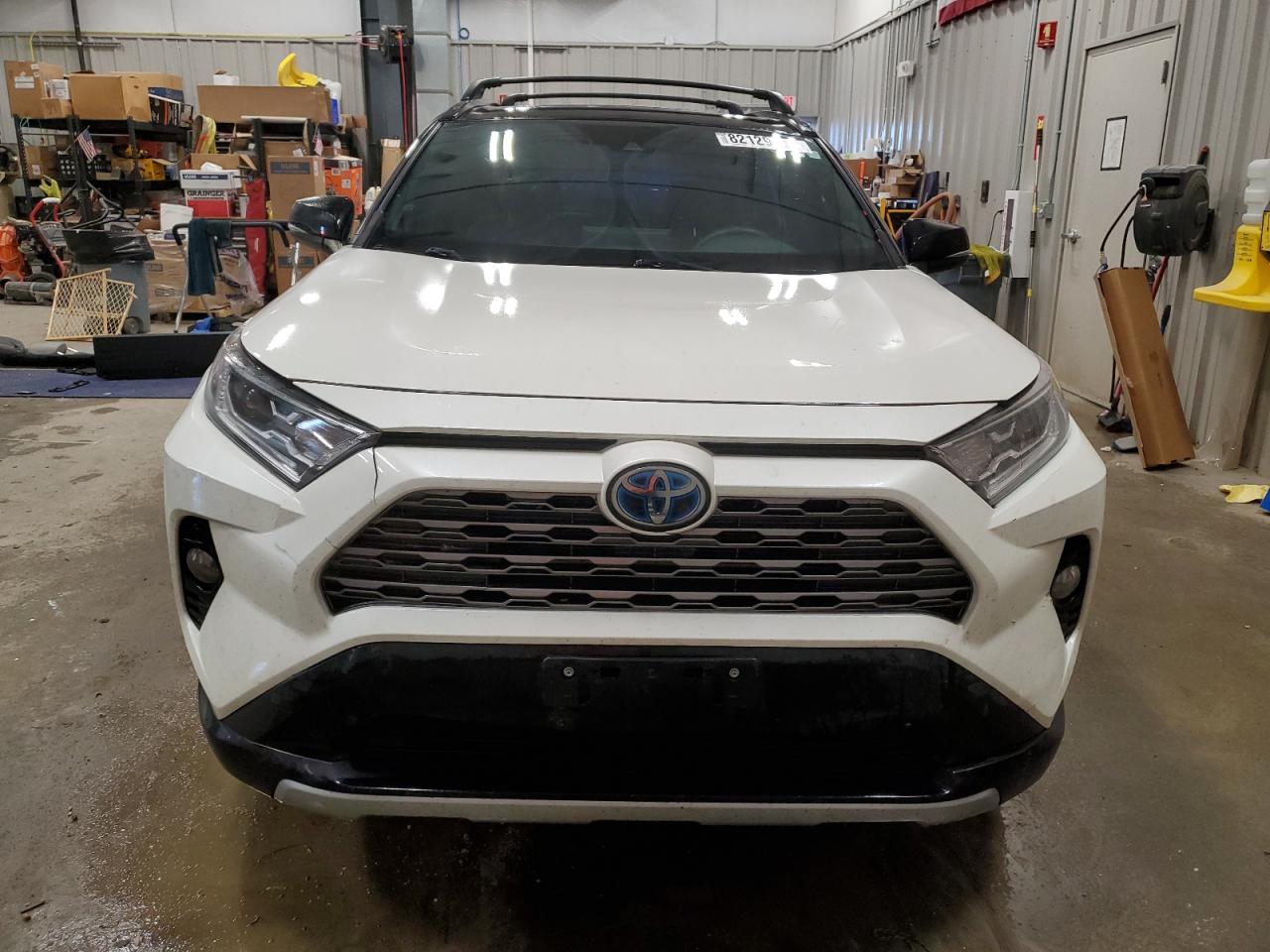 TOYOTA RAV4 XSE