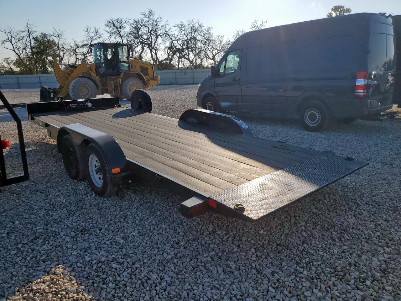 Lot #3274681819 2024 LOAD TRAIL UNKNOWN