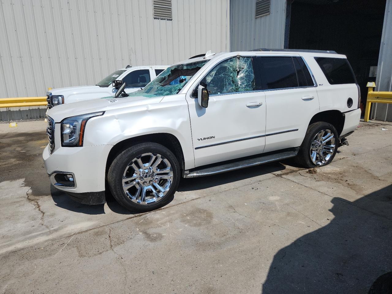 GMC YUKON SLT