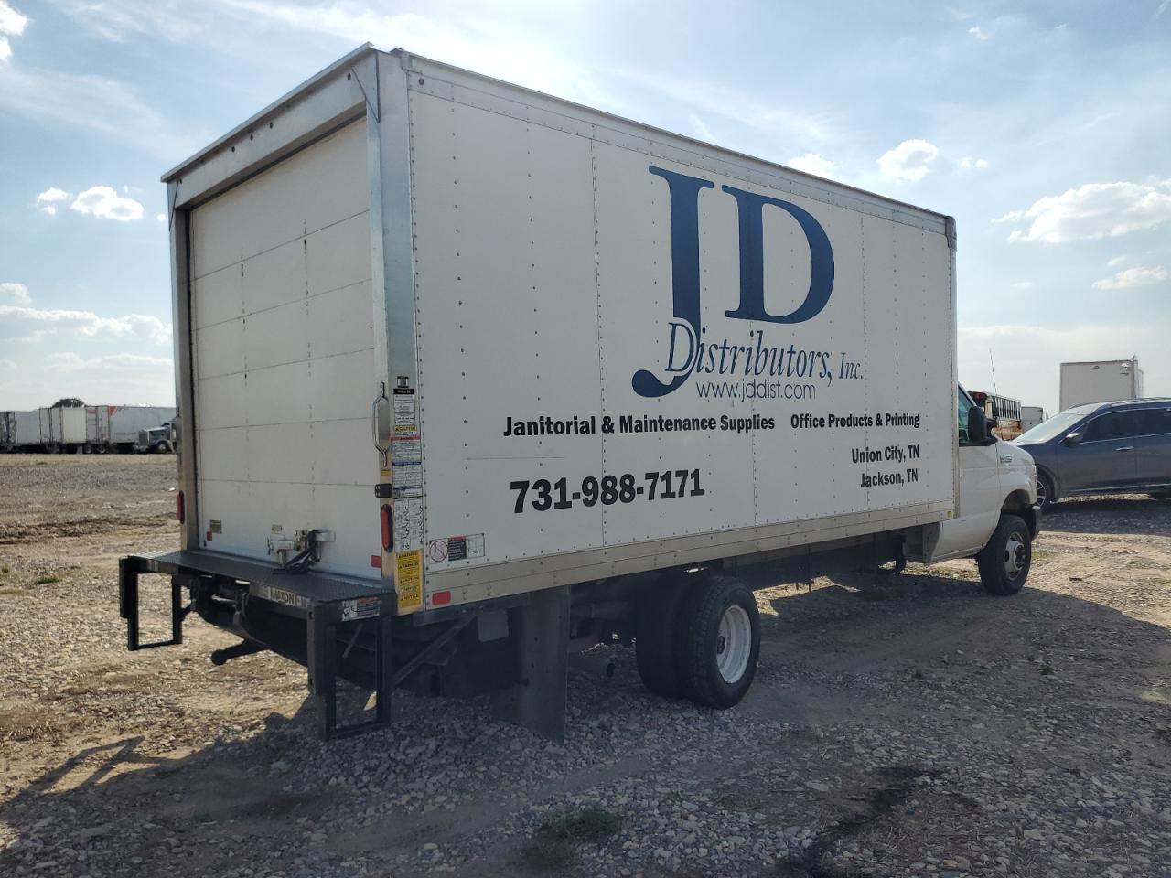 FORD ECONOLINE E450 SUPER DUTY CUTAWAY VAN