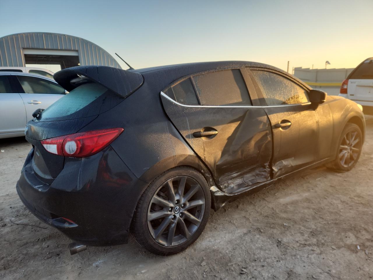 MAZDA 3 TOURING
