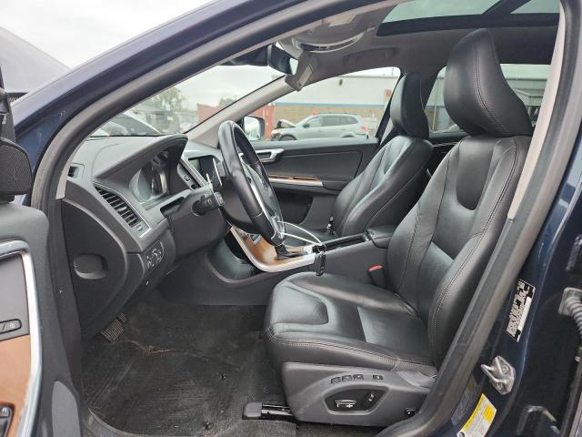 2015 VOLVO XC60 T6 PR YV4902RK2F2743552